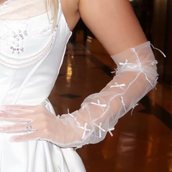 Mini Satin Bow Opera Gloves - Picture 2 of 7